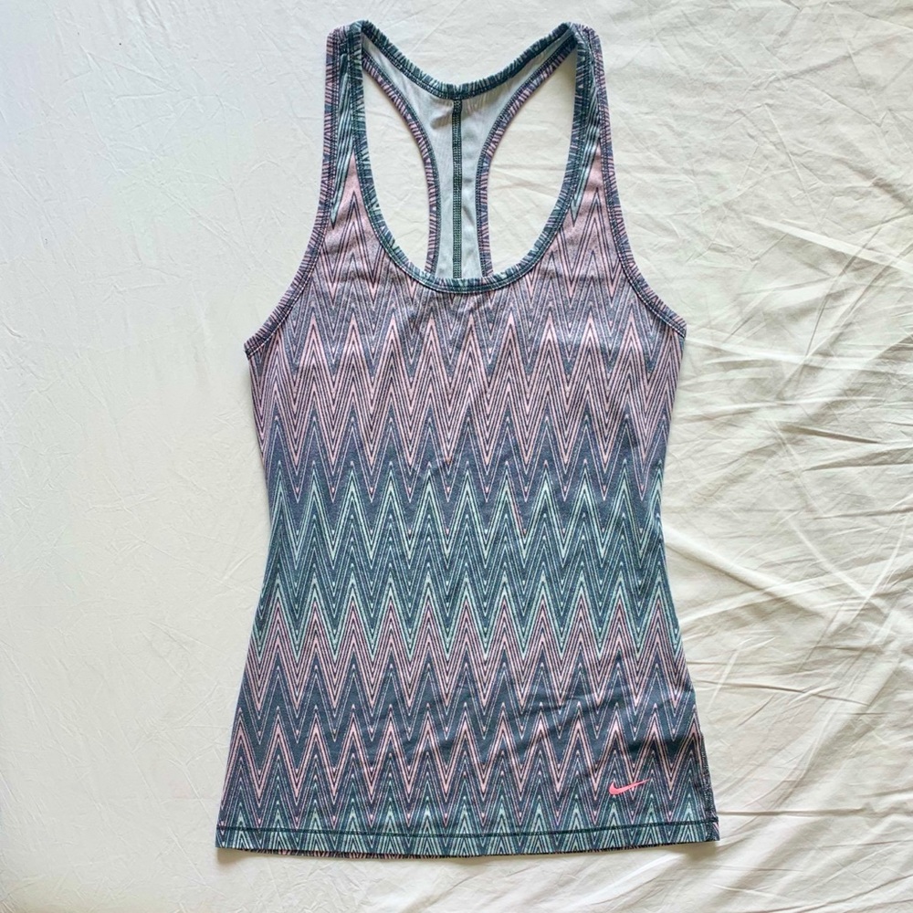 Nike | Dri-FIT Racerback Tank | Zig-Zag Pattern